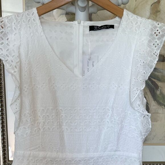 New Pretty White Eyelet Dress, Large - Picture 3 of 7